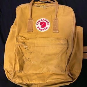 Fjallraven kanken bag